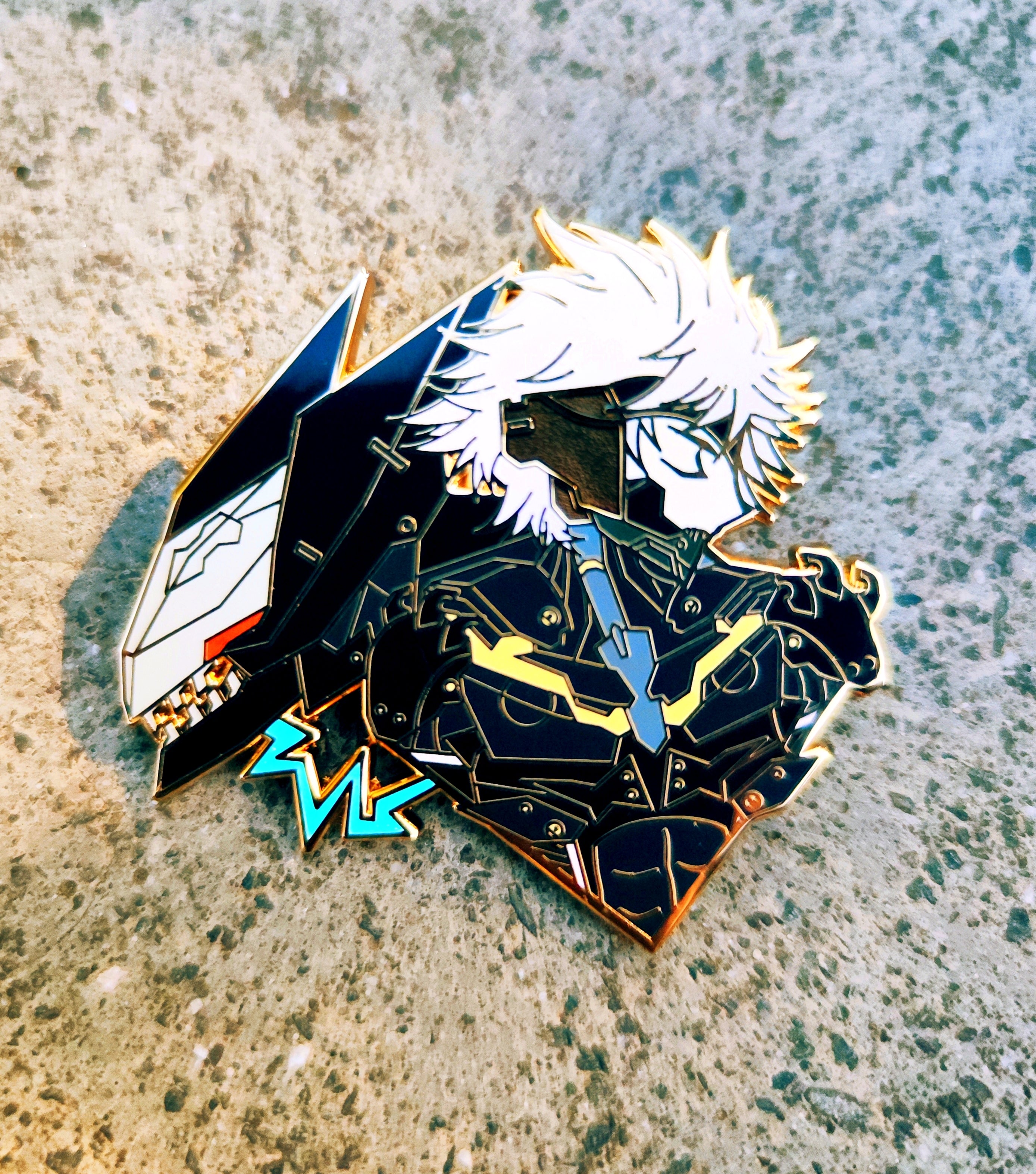 Raiden / Metal gear rising / enamel pin (in stock)